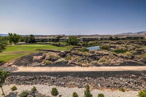 Dine and relax on the deck with these incredible views.