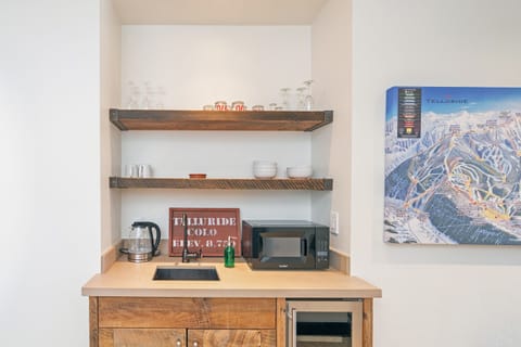 6.04-mountain-village-aspens-at-courcheval-media-room-4