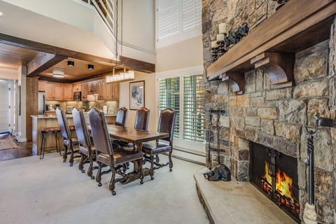 Dining area off of living room