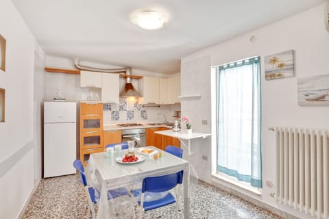 Apartment, 2 Bedrooms | Private kitchen | Full-size fridge, oven, stovetop, cookware/dishes/utensils