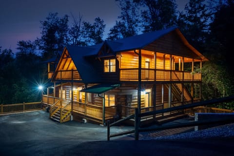 Step in, drop your bags, let everything else slip away. This is your cozy escape spot.