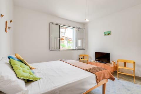 Apartment, 2 Bedrooms | Iron/ironing board, free WiFi