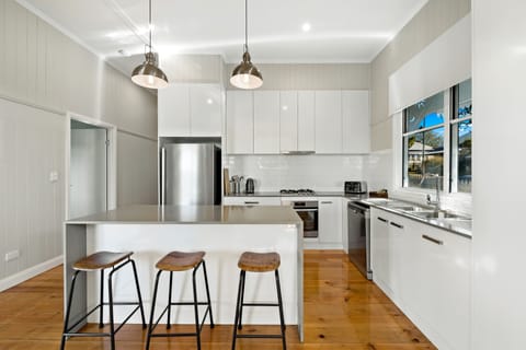 Design House | Private kitchen | Full-size fridge, oven, stovetop, dishwasher