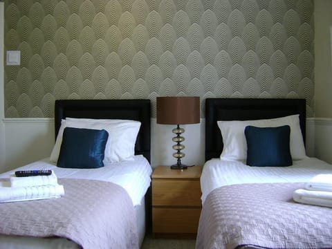 Twin Room, Ensuite