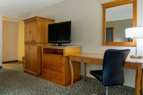 In-room safe, desk, iron/ironing board, free cribs/infant beds