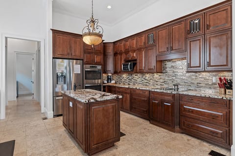 Fully equipped kitchen.