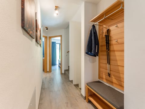 Entrance / Reception