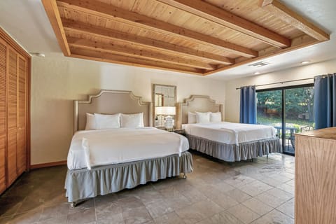 Room, Poolside (Double King) | Premium bedding, down comforters, pillowtop beds, desk