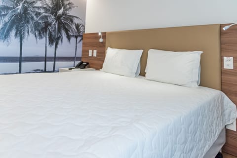 Superior Double Room | Minibar, desk, soundproofing, free WiFi