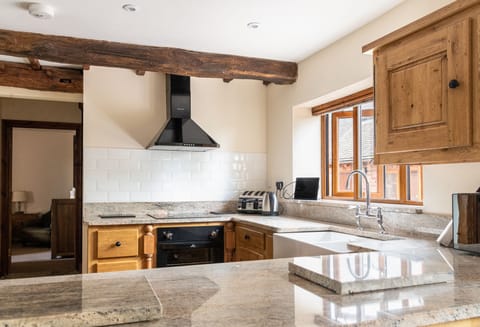 Granary fully fitted kitchen with granite worktops