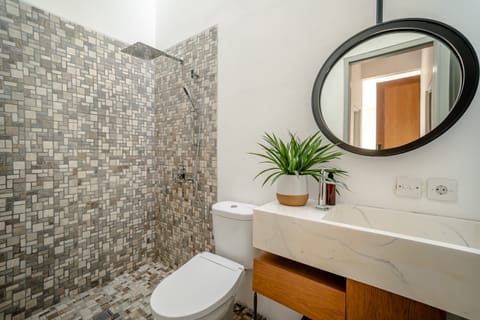 Villa, 2 Bedrooms, Private Pool | Bathroom | Shower, rainfall showerhead, free toiletries, hair dryer