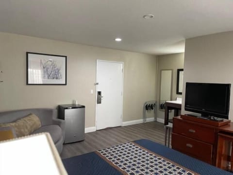 Standard Room | Free WiFi, bed sheets