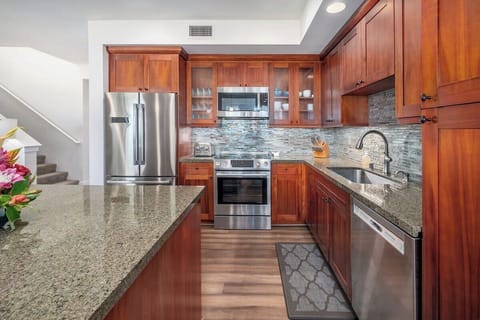 Pili Mai 6B Stainless Steel Appliances