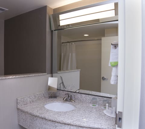 Room, 2 Queen Beds | Bathroom | Shower, rainfall showerhead, free toiletries, hair dryer