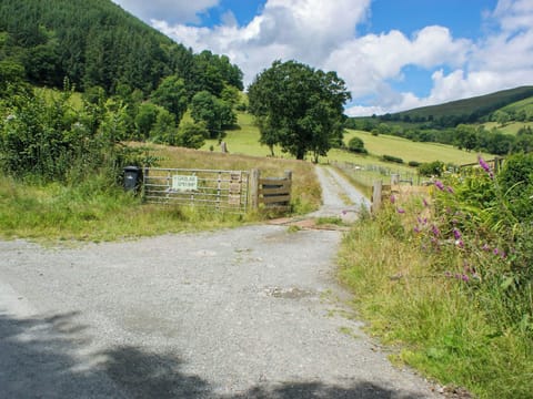 Exterior | Llety’r Saer - Y Gadlas, Penybontfawr, near Llanfyllin