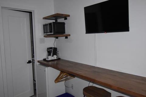 Superior Room | Desk, laptop workspace, soundproofing, iron/ironing board