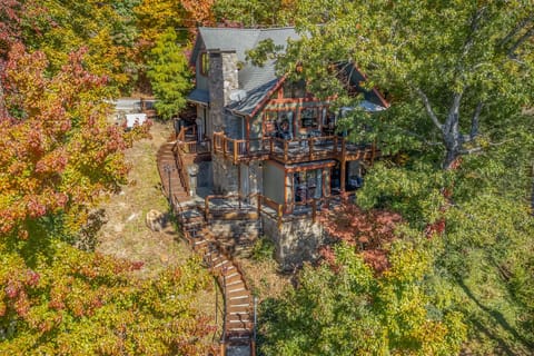 Aerial view of Hickory Hideaway.