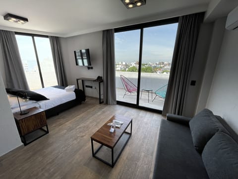 Superior Studio Suite, Balcony | City view