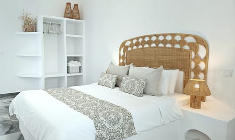 Suite | In-room safe, desk, iron/ironing board, cribs/infant beds