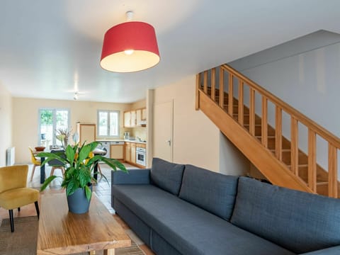 Furniture, Table, Plant, Property, Couch, Houseplant, Azure, Lighting, Interior Design, Wood