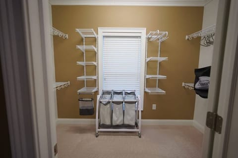 Master Bed Closet