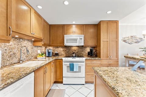 Condo, Multiple Beds (#7-104 - No Pets Allowed) | Private kitchen | Fridge, microwave, oven, stovetop