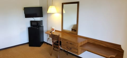 Classic Double Room | Desk, free WiFi, bed sheets