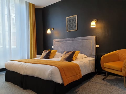 Minibar, in-room safe, individually decorated, individually furnished