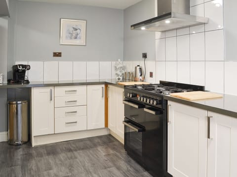 Kitchen | Lowey’s Harbour Cottage, Bridlington