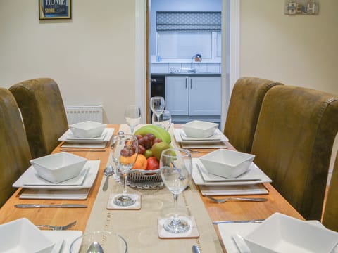 Dining room | Lowey’s Harbour Cottage, Bridlington