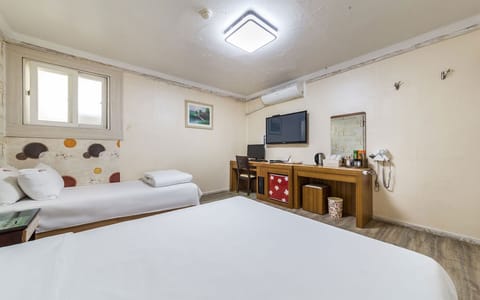 Room (Twin) | 1 bedroom, free WiFi, bed sheets