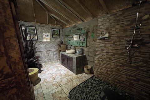 1 Bedroom Villa Fancy Wooden House | Bathroom | Shower, hair dryer, slippers, towels