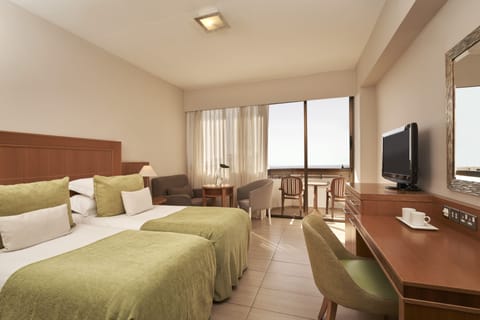 Twin / Double Room Inland View | In-room safe, blackout drapes, soundproofing, iron/ironing board
