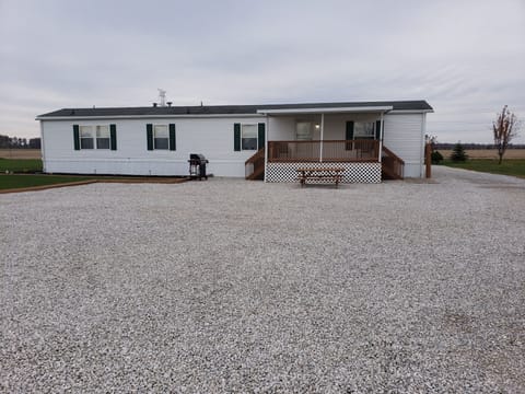 private country setting