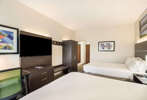 Standard Room, 2 Queen Beds, Non Smoking | Premium bedding, in-room safe, desk, laptop workspace