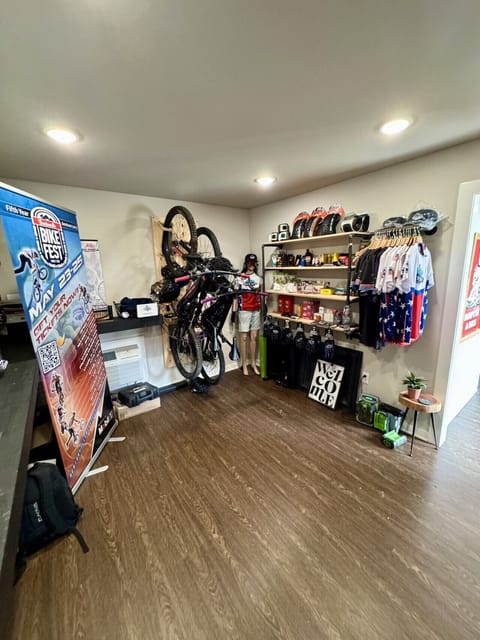 24hr Pro-Shop