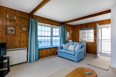 Cottage | Living area