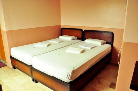 Standard Twin Room | Free WiFi, bed sheets