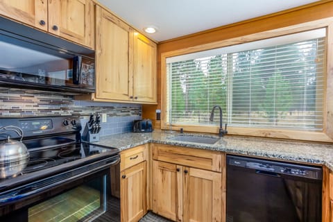 Kitchen - Main Level