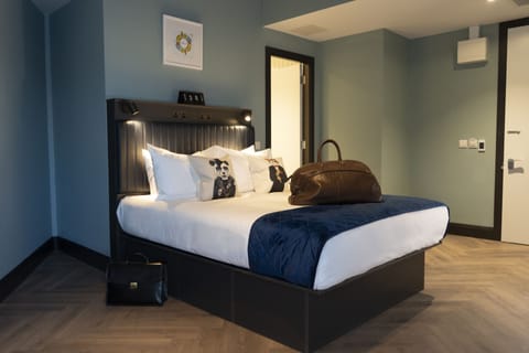 Premium Studio Suite | Memory foam beds, in-room safe, iron/ironing board, free WiFi