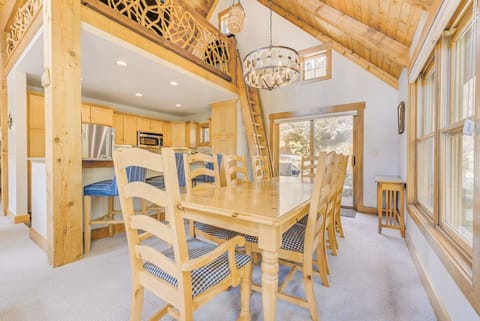 House (3 Bedrooms) | Exterior