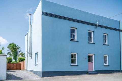 Angle Adventures - 4 Bedroom Cottage - Angle (19982)