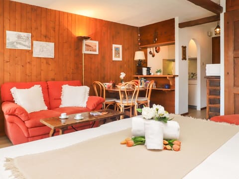 Table, Furniture, Couch, Property, Building, Decoration, Orange, Comfort, Interior Design, Chair