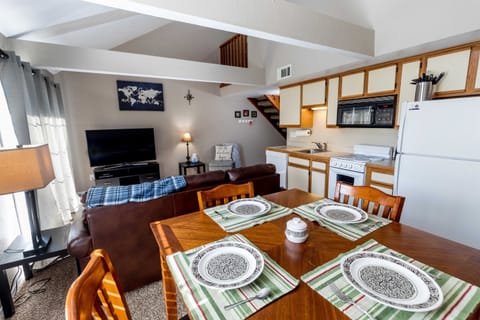 Full kitchen makes dining in simple and satisfying.