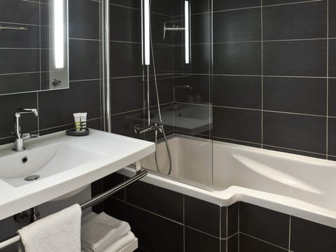 Premium bedding, pillowtop beds, minibar, in-room safe