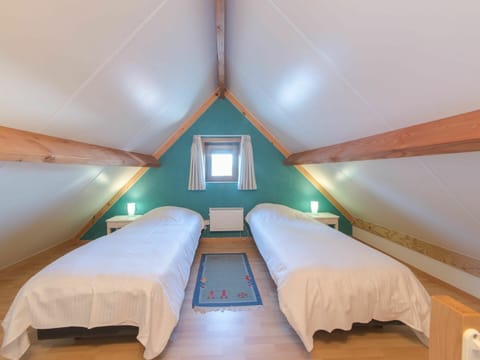 Building, Comfort, Wood, House, Interior Design, Floor, Pillow, Shade, Flooring, Hardwood