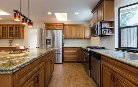 Huge remodeled chef kitchen
