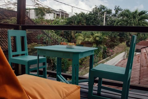 Basic Apartment, 1 King Bed | 1 bedroom, desk, laptop workspace, bed sheets