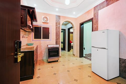 Apartment, 1 Bedroom | Private kitchen