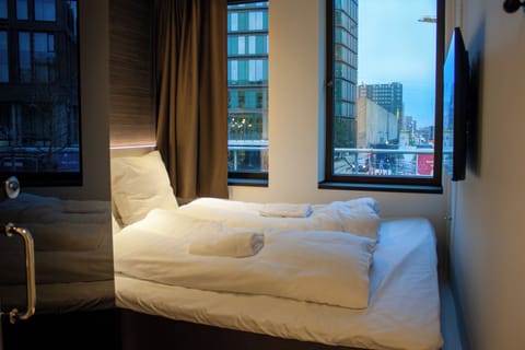 Double Room | Free WiFi, bed sheets